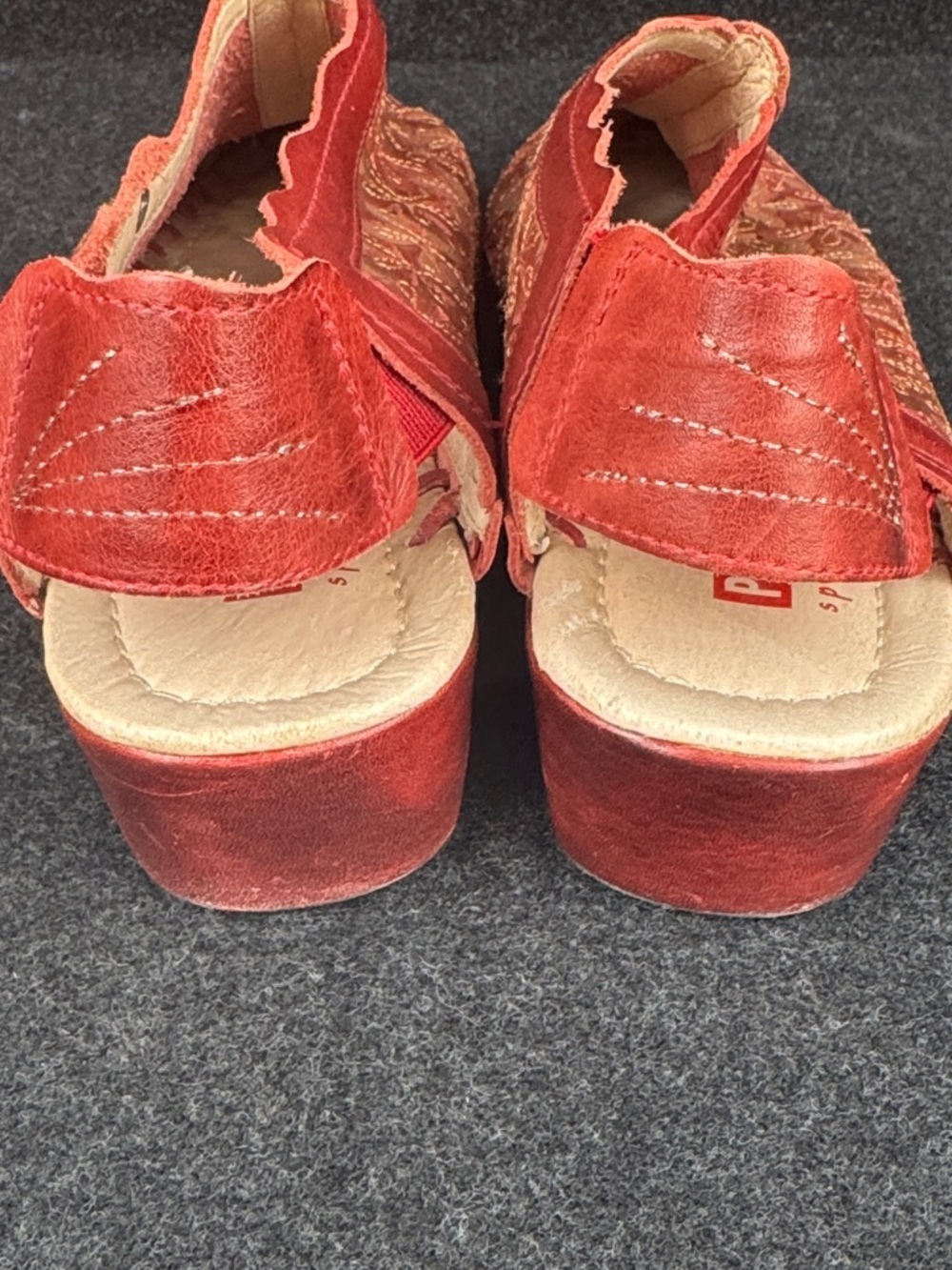 PIKOLINOS Red Floral Cutout Spanish Leather Sandals, Women’s Sz 42, Like New - Picture 10 of 11